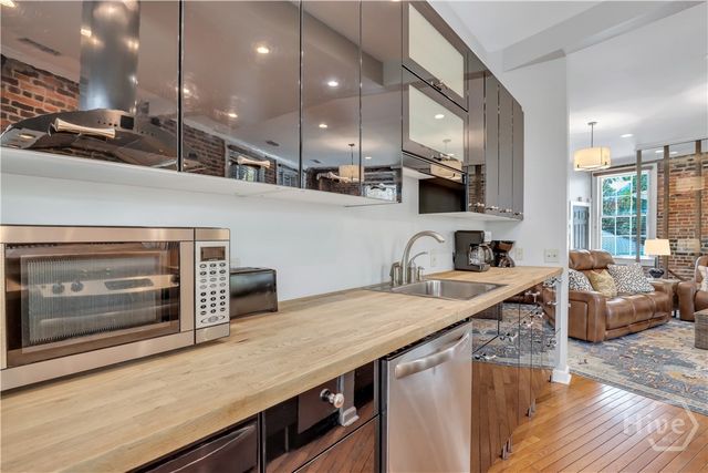 1014 Abercorn Street, Savannah, GA 31401