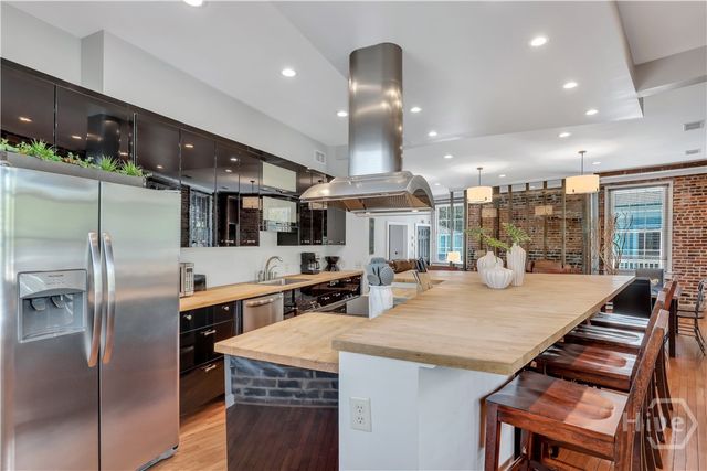 1014 Abercorn Street, Savannah, GA 31401