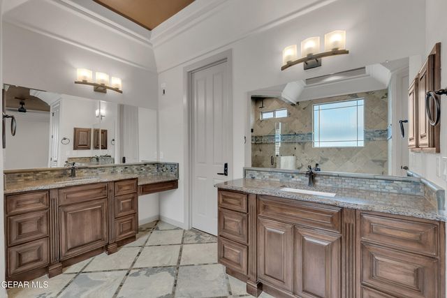 14285 Hunter Creek Drive, El Paso, TX 79938