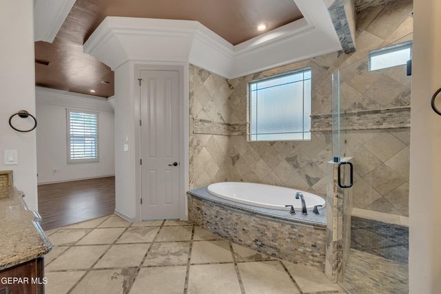 14285 Hunter Creek Drive, El Paso, TX 79938