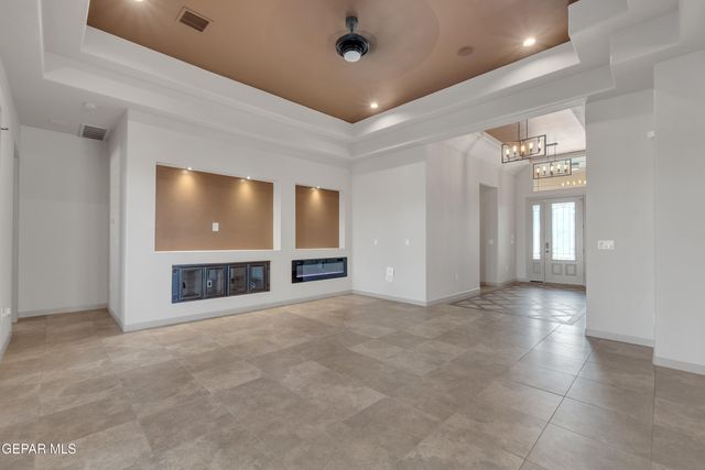 14285 Hunter Creek Drive, El Paso, TX 79938