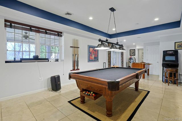 350 Wooded Hill Court, Chappaqua, NY 10514