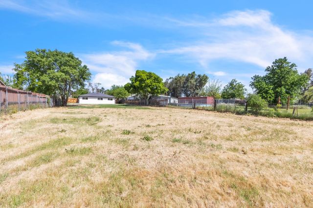 3214 U St, Antelope, CA 95843