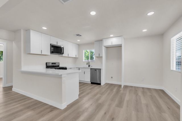 3214 U St, Antelope, CA 95843