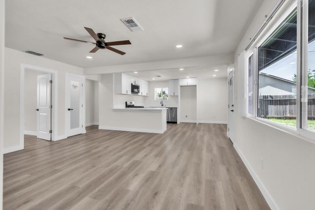 3214 U St, Antelope, CA 95843