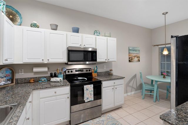 18105 NASSAU POINT DRIVE, Tampa, FL 33647