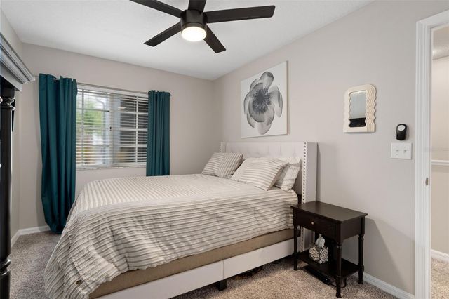 18105 NASSAU POINT DRIVE, Tampa, FL 33647