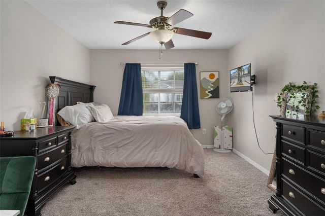 18105 NASSAU POINT DRIVE, Tampa, FL 33647