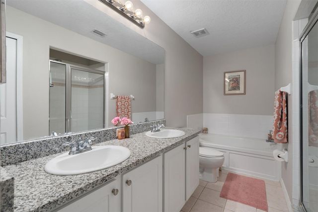 18105 NASSAU POINT DRIVE, Tampa, FL 33647