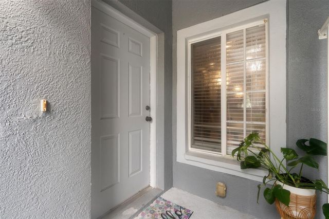 18105 NASSAU POINT DRIVE, Tampa, FL 33647