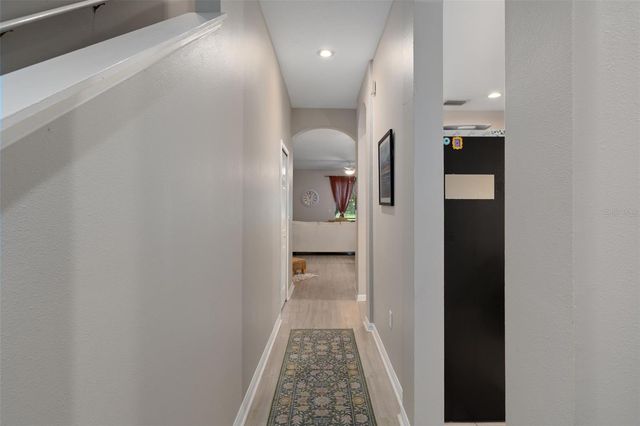 18105 NASSAU POINT DRIVE, Tampa, FL 33647