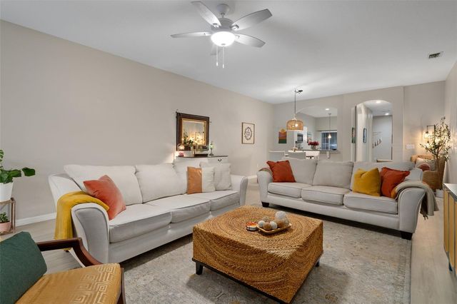 18105 NASSAU POINT DRIVE, Tampa, FL 33647
