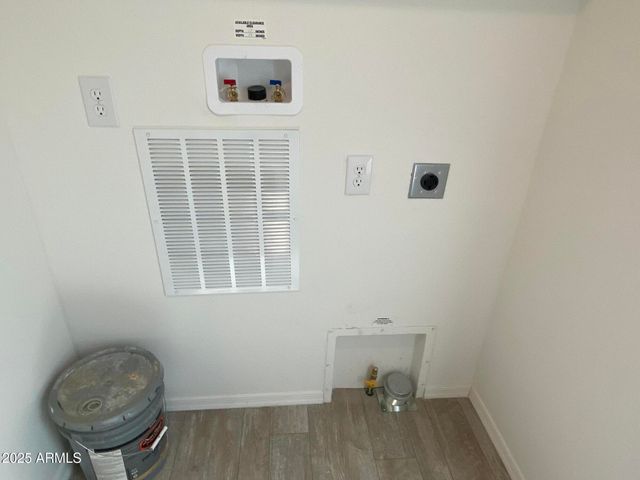 410 W VENICE Way, Paulden, AZ 86334