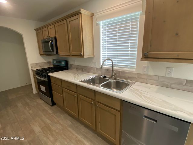 410 W VENICE Way, Paulden, AZ 86334