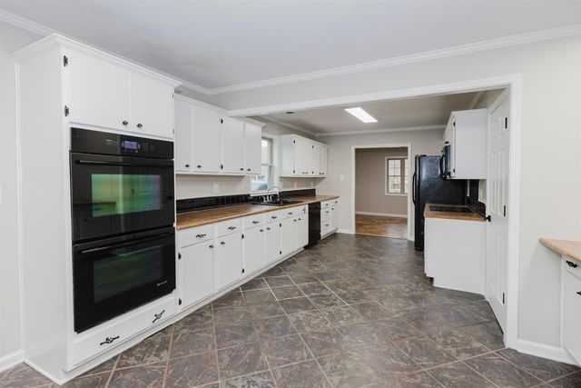 421 MCDERMITT DR, Memphis, TN 38120