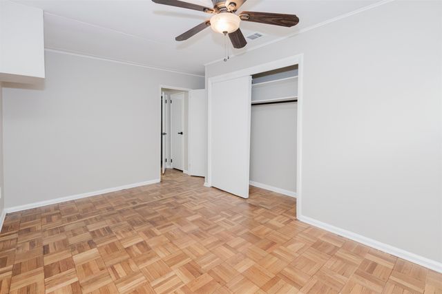 421 MCDERMITT DR, Memphis, TN 38120