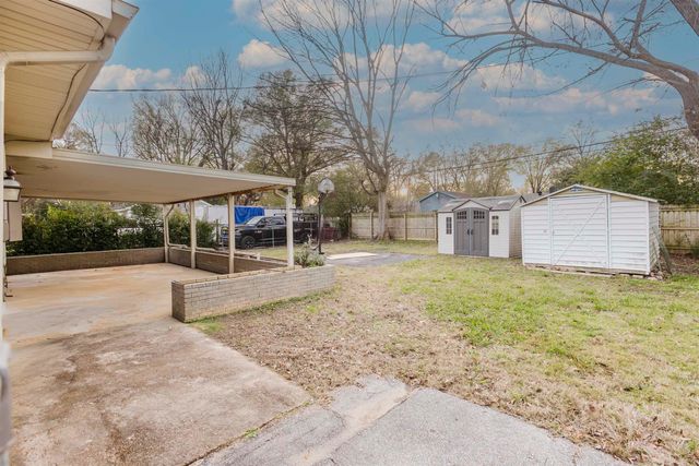 421 MCDERMITT DR, Memphis, TN 38120