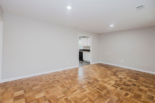 421 MCDERMITT DR, Memphis, TN 38120