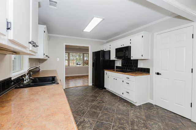 421 MCDERMITT DR, Memphis, TN 38120