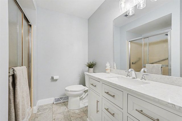 5671 Leisure South Drive, Grand Rapids, MI 49548