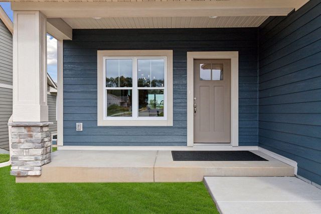 1433 Anchor Avenue, River Falls, WI 54022