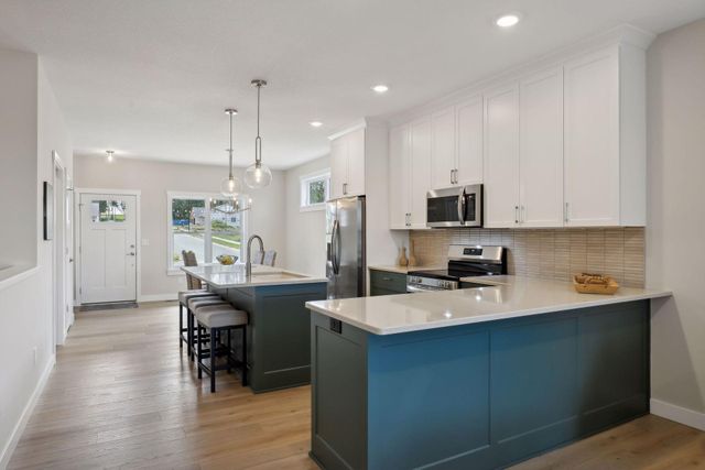 1433 Anchor Avenue, River Falls, WI 54022