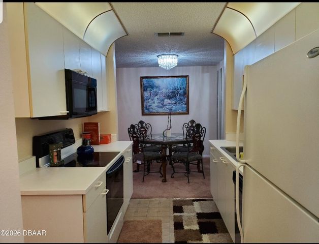 101 Bent Tree Dr Apt 24, Daytona Beach, FL 32114