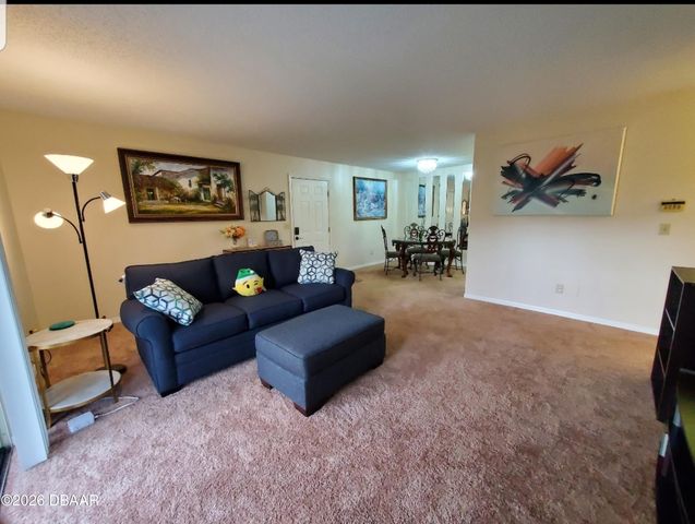 101 Bent Tree Dr Apt 24, Daytona Beach, FL 32114