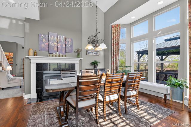 3226 Estate View Court, Commerce Charter Township, MI 48382