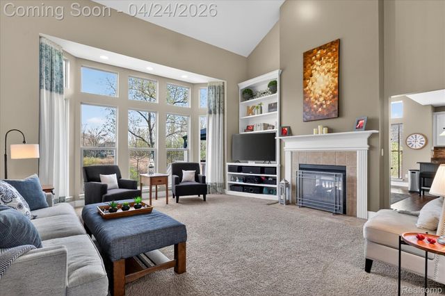 3226 Estate View Court, Commerce Charter Township, MI 48382
