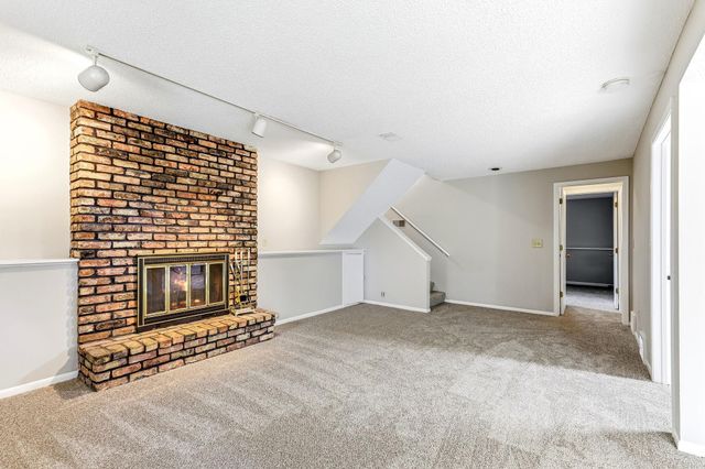 13205 W Manor Boulevard, Burnsville, MN 55337