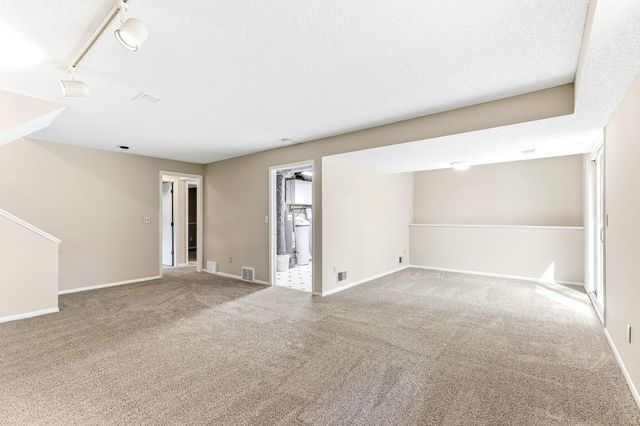 13205 W Manor Boulevard, Burnsville, MN 55337