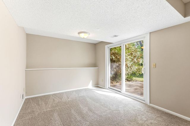 13205 W Manor Boulevard, Burnsville, MN 55337