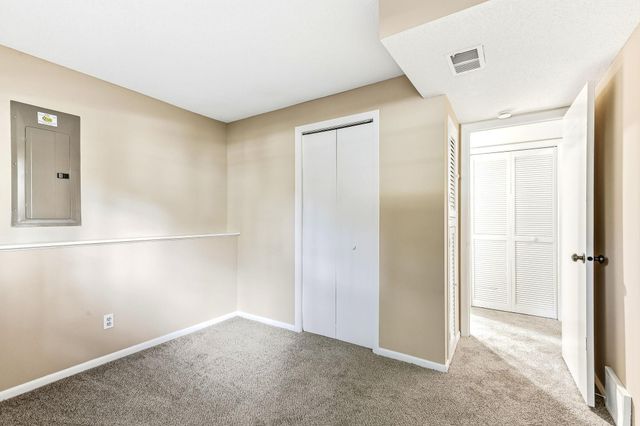 13205 W Manor Boulevard, Burnsville, MN 55337