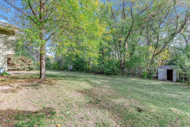 13205 W Manor Boulevard, Burnsville, MN 55337