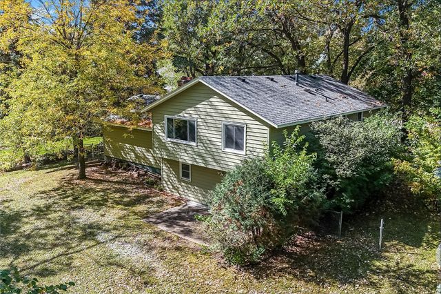 13205 W Manor Boulevard, Burnsville, MN 55337