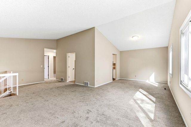 13205 W Manor Boulevard, Burnsville, MN 55337