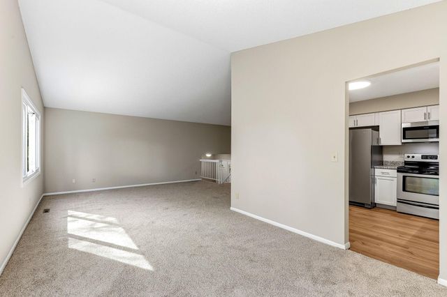 13205 W Manor Boulevard, Burnsville, MN 55337