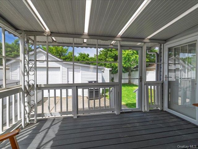 2864 Saint Johns Road, Oceanside, NY 11572