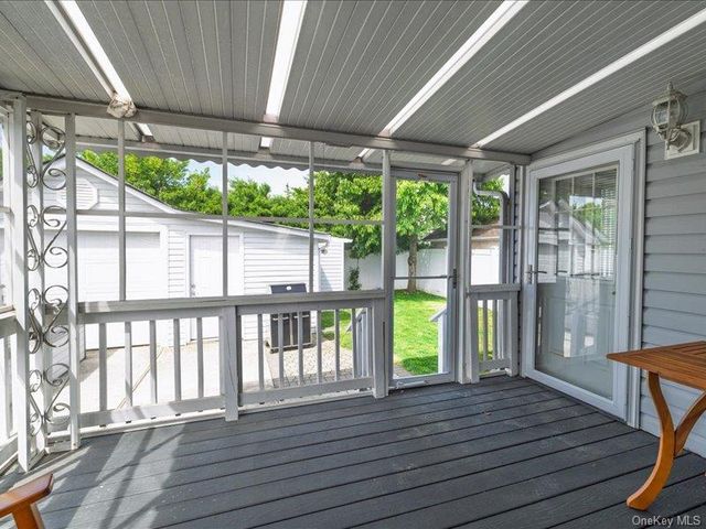 2864 Saint Johns Road, Oceanside, NY 11572