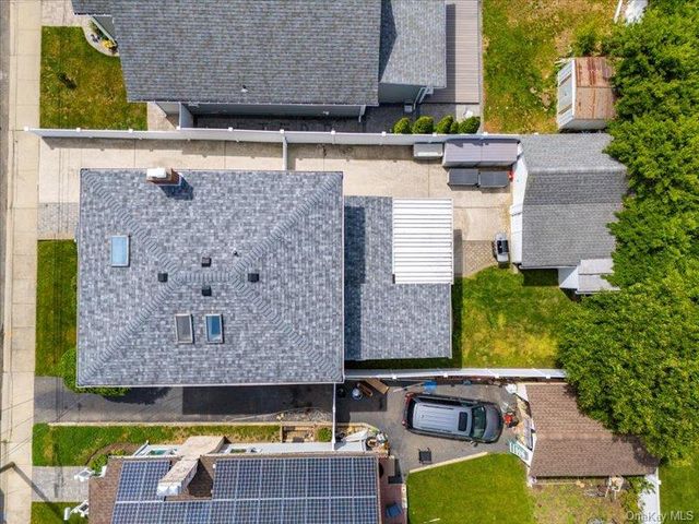 2864 Saint Johns Road, Oceanside, NY 11572