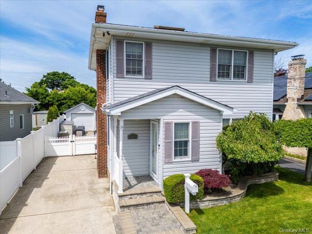 2864 Saint Johns Road, Oceanside, NY 11572