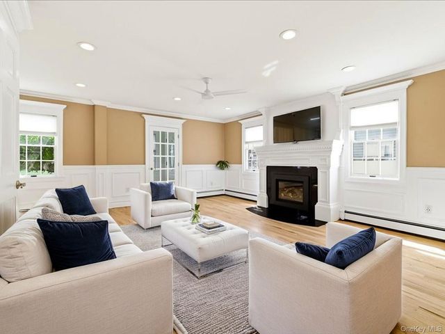 2864 Saint Johns Road, Oceanside, NY 11572