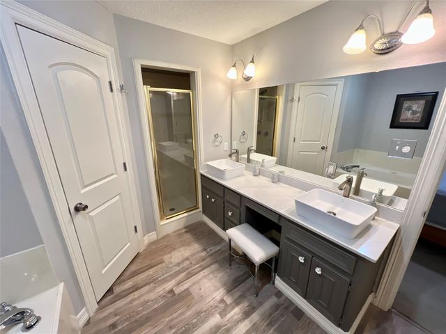 108 Audubon Woods Drive, Richwood, TX 77531