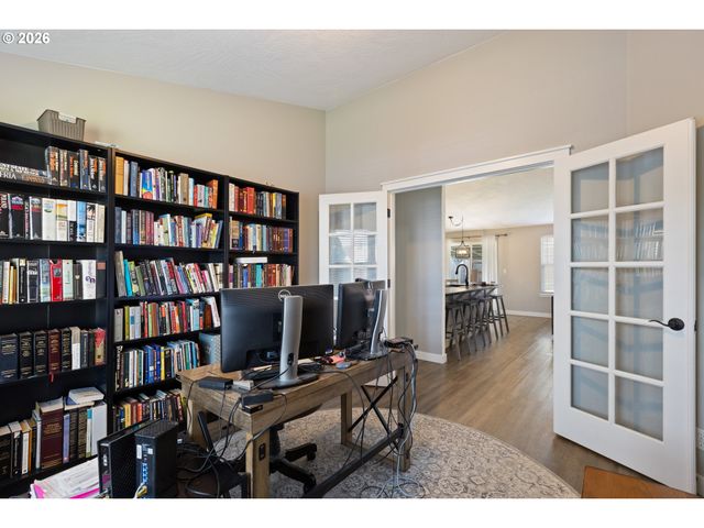 133 SILVERADO St, Roseburg, OR 97471