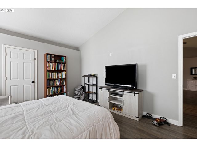 133 SILVERADO St, Roseburg, OR 97471