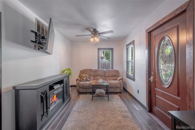 108 S Church Street, Byron Village, MI 48418