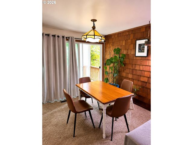 2180 W 24TH Ave, Eugene, OR 97405