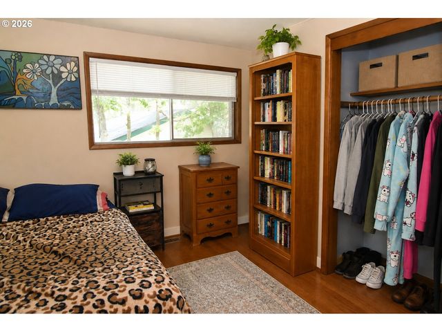 2180 W 24TH Ave, Eugene, OR 97405