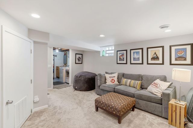 5616 Knox Avenue S, Minneapolis, MN 55419